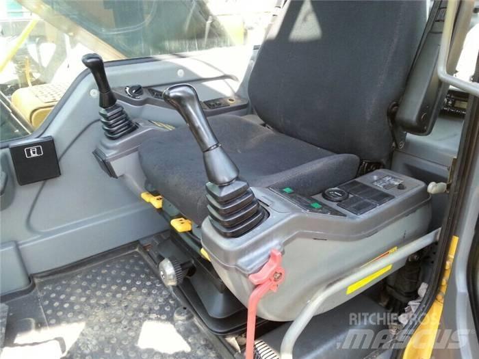 Volvo EC 240 B LC Excavadoras de cadenas