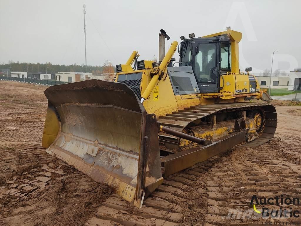 Komatsu D85PX-15 Buldozer sobre oruga