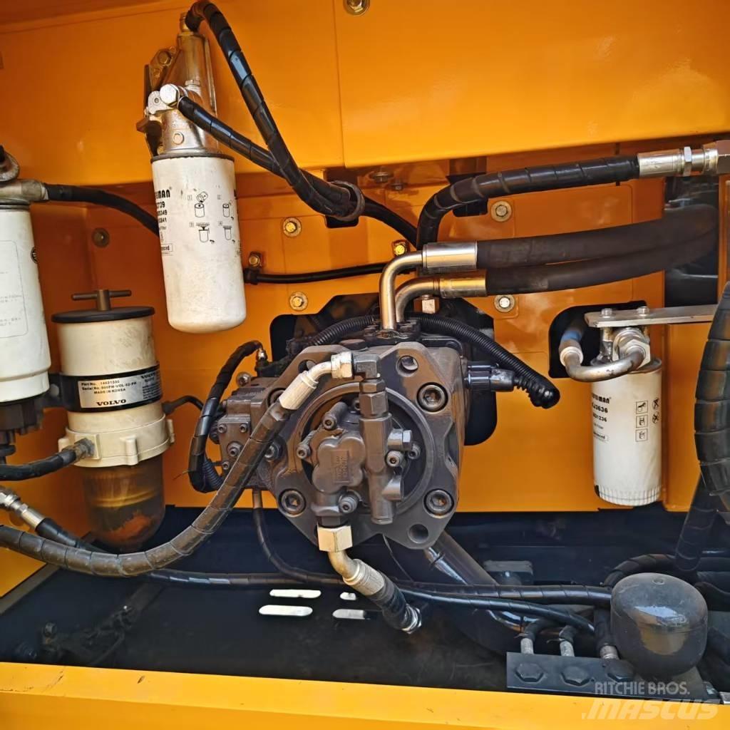 Volvo 250DL Excavadoras de cadenas
