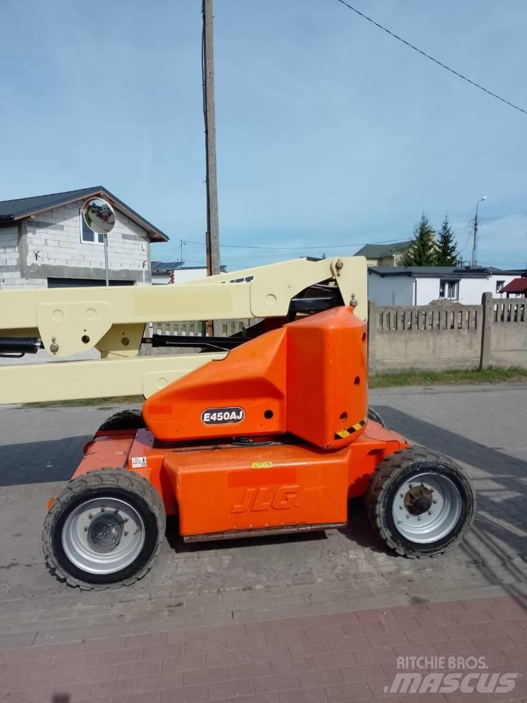 JLG E 450 AJ Plataforma de trabajo articulada