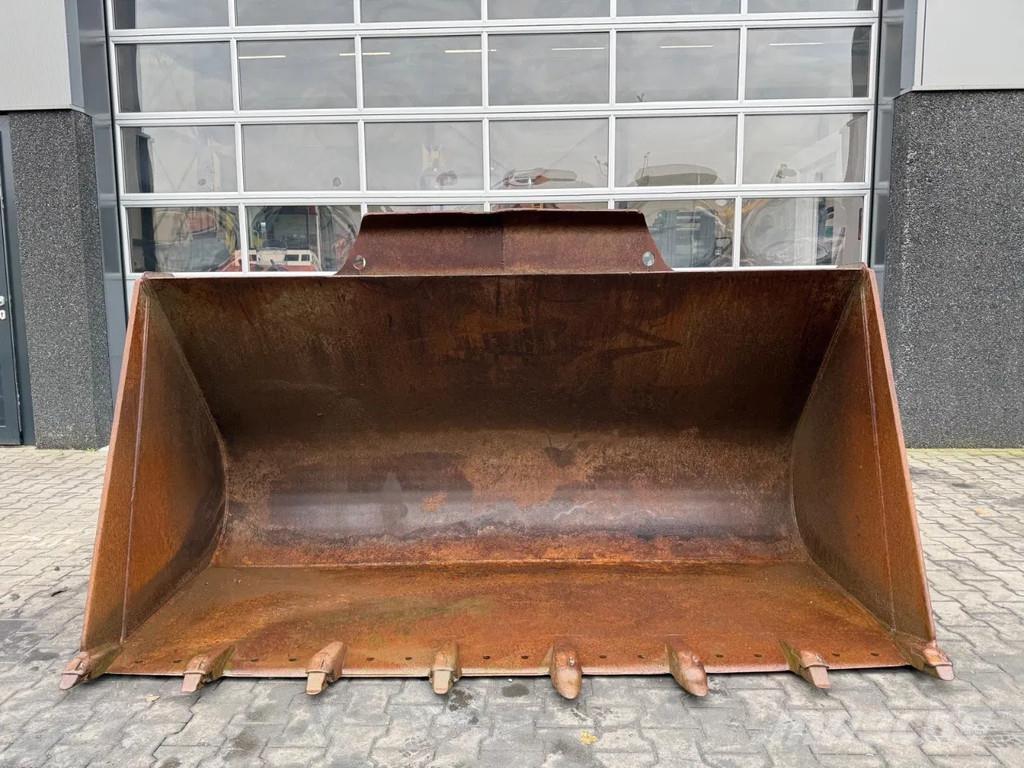 Volvo L60/70/90 Cucharones