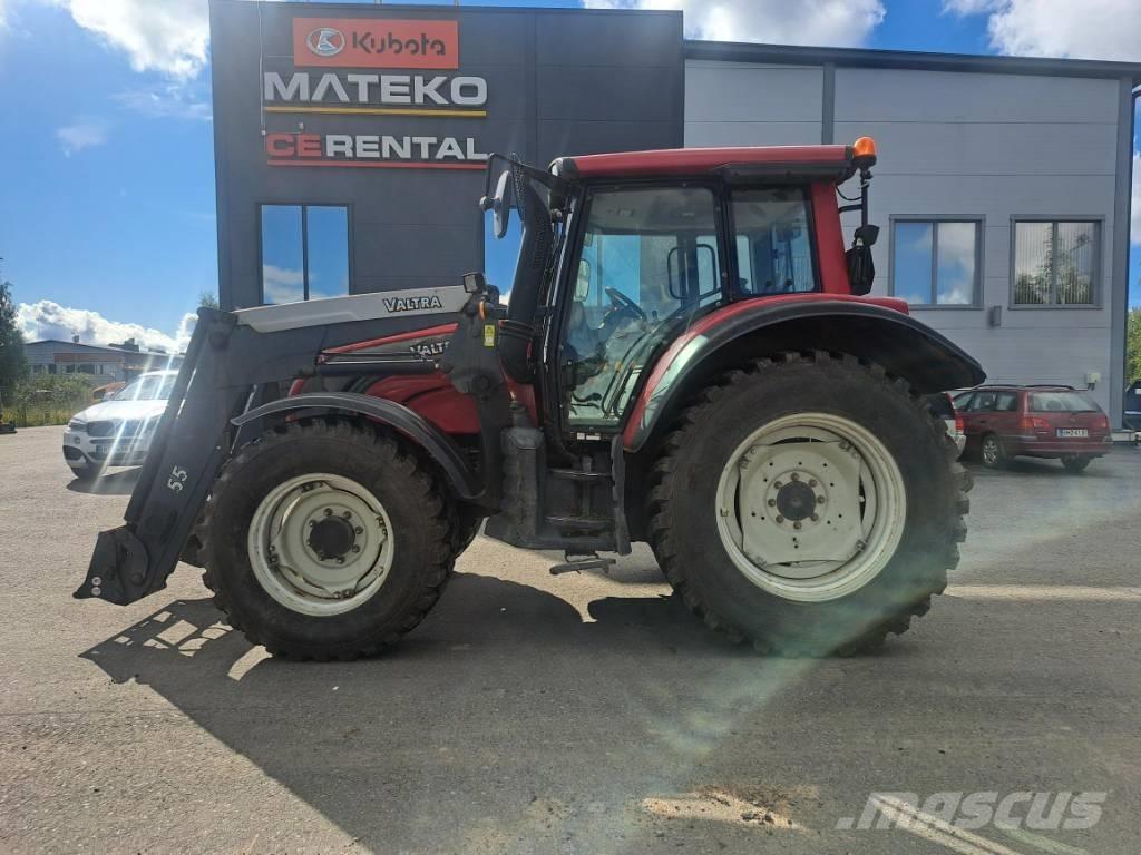 Valtra N 142 Tractores