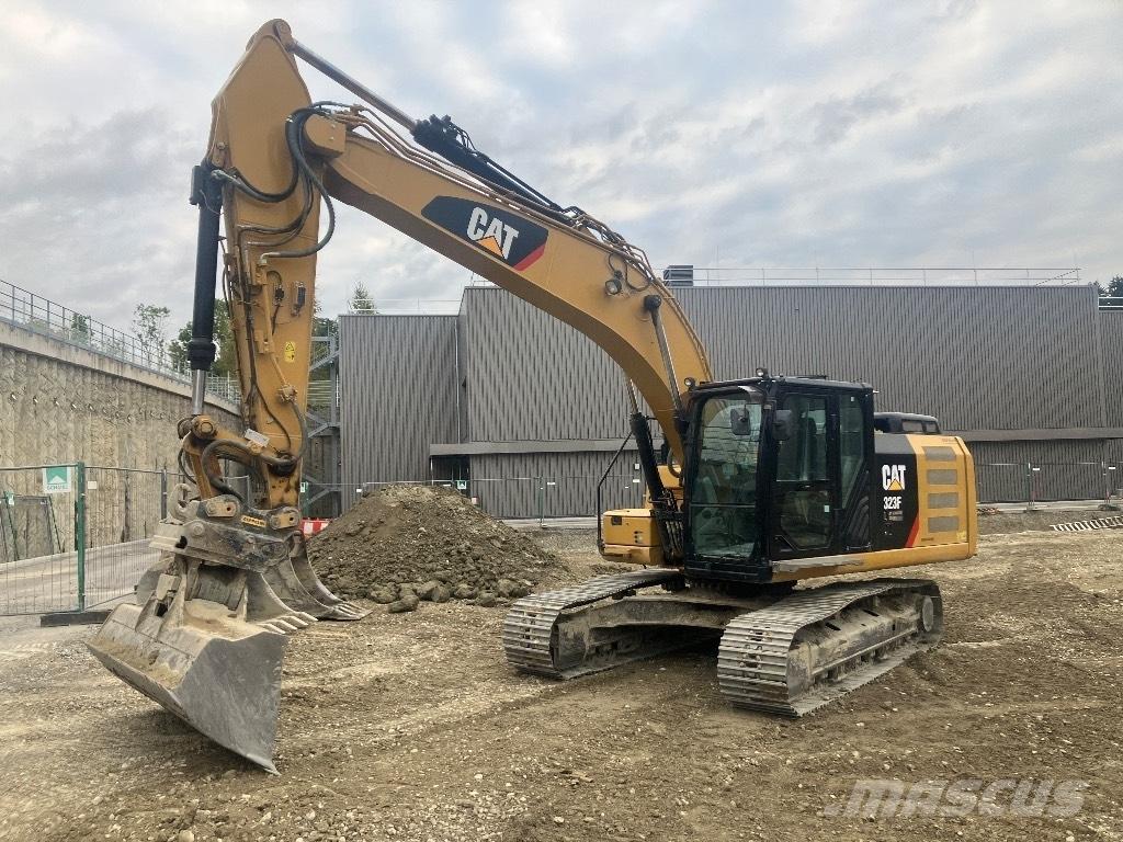 CAT 323 F L Excavadoras de cadenas