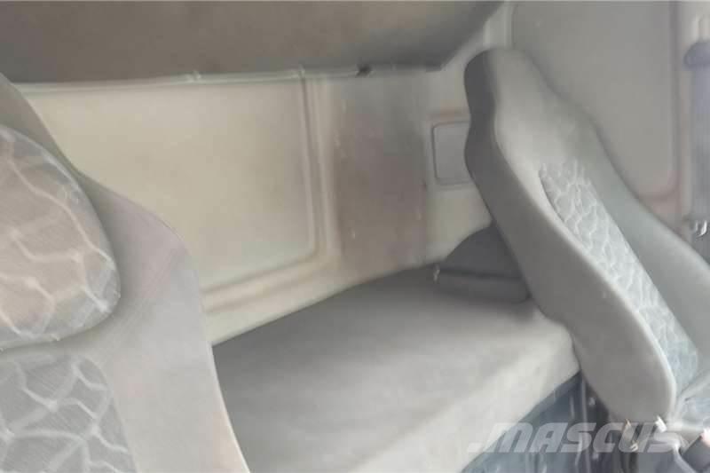 Daewoo KL3TX Otros camiones