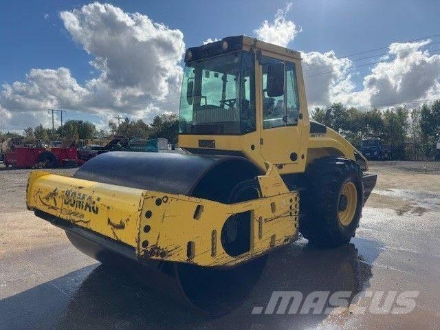 Bomag BW 213 D H-4 Rodillos de un solo tambor