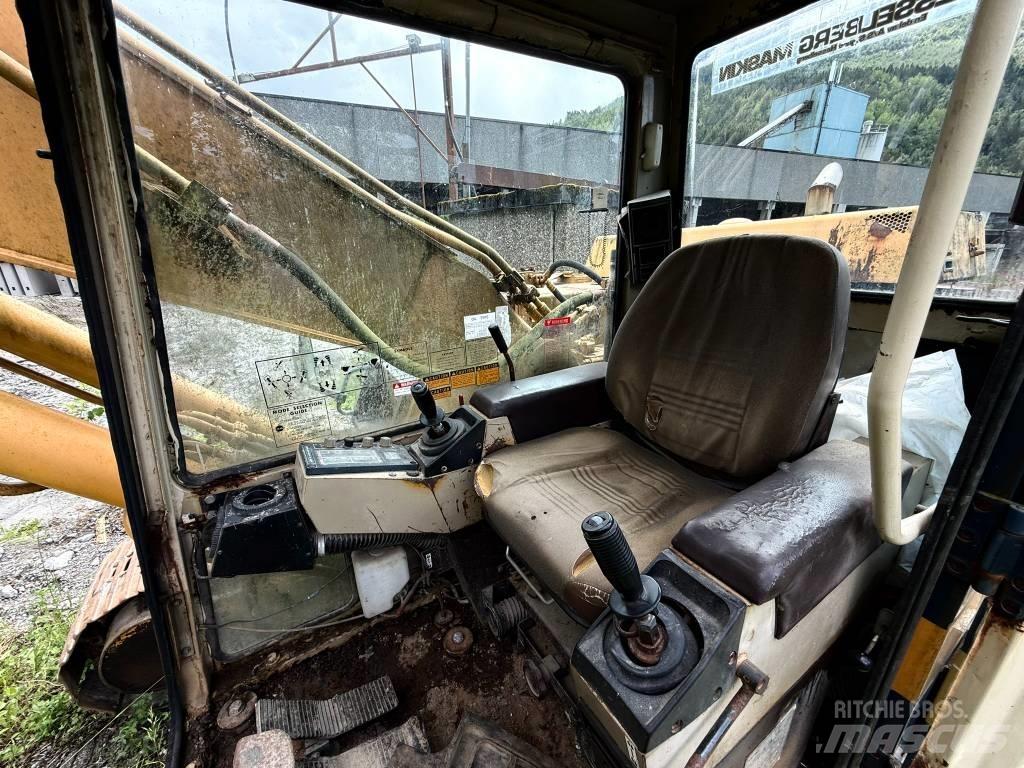 Komatsu PC 200-3 Excavadoras de cadenas