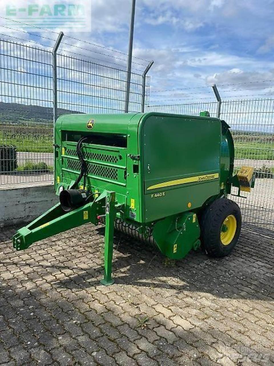 John Deere f440e Empacadoras cuadradas