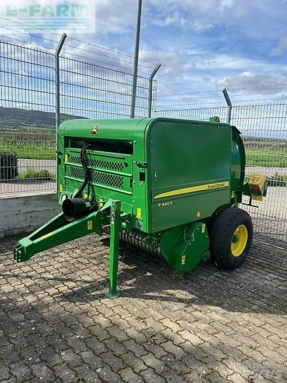John Deere f440e Empacadoras cuadradas