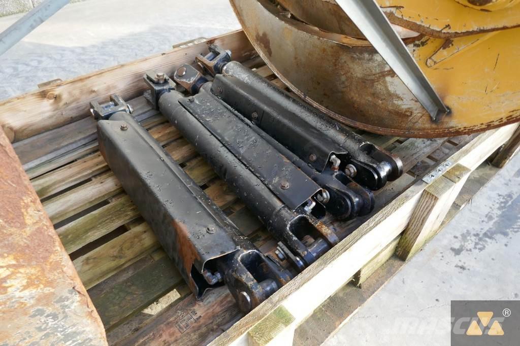 CAT 525D Grapple Transporte - Otros