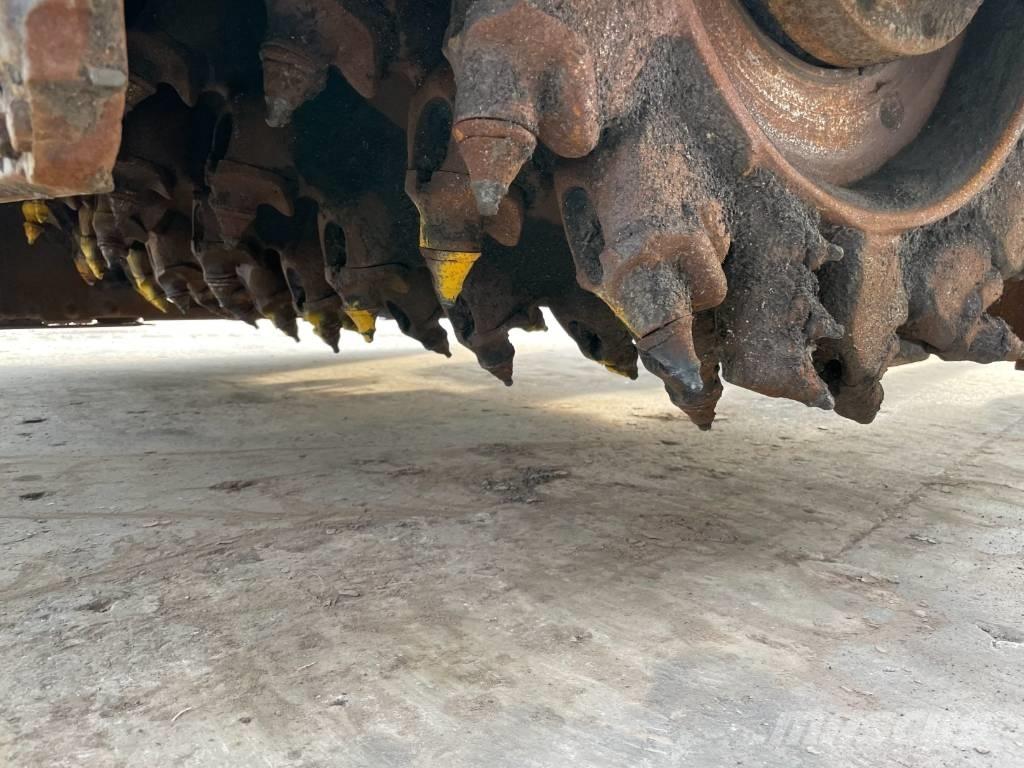 Wirtgen W 210 Máquinas moledoras de asfalto en frío