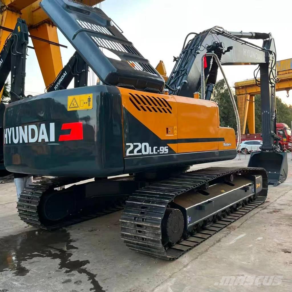 Hyundai 220LC-9S Mini excavadoras < 7t