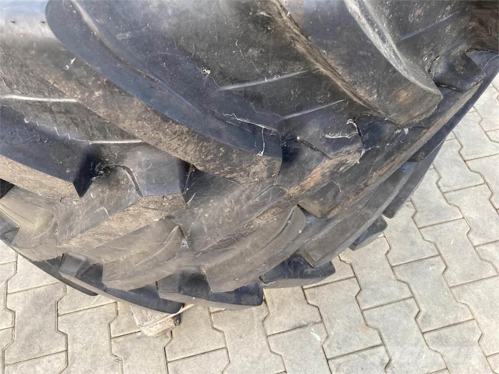 Alliance 420/85R28 Neumáticos, ruedas y llantas