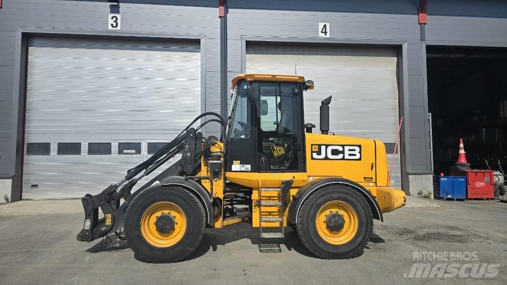 JCB 411 Cargadoras sobre ruedas