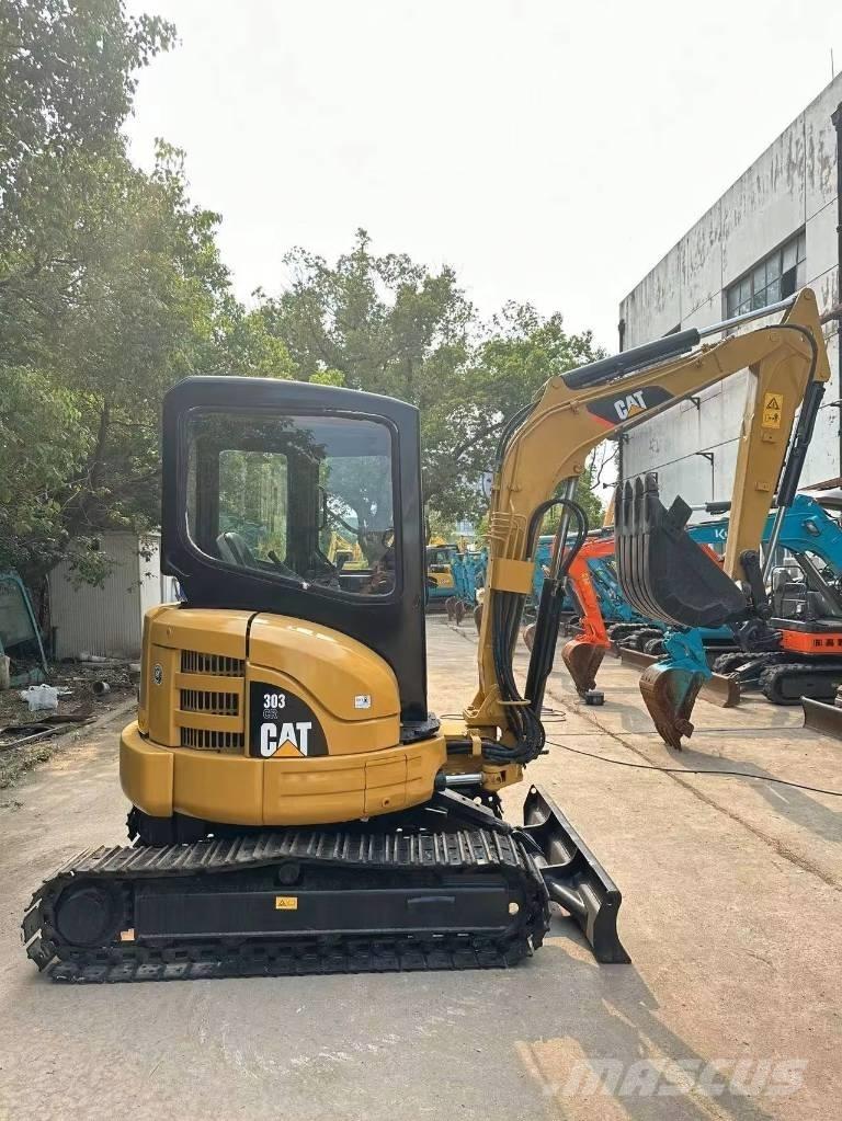CAT 303 CR Mini excavadoras < 7t