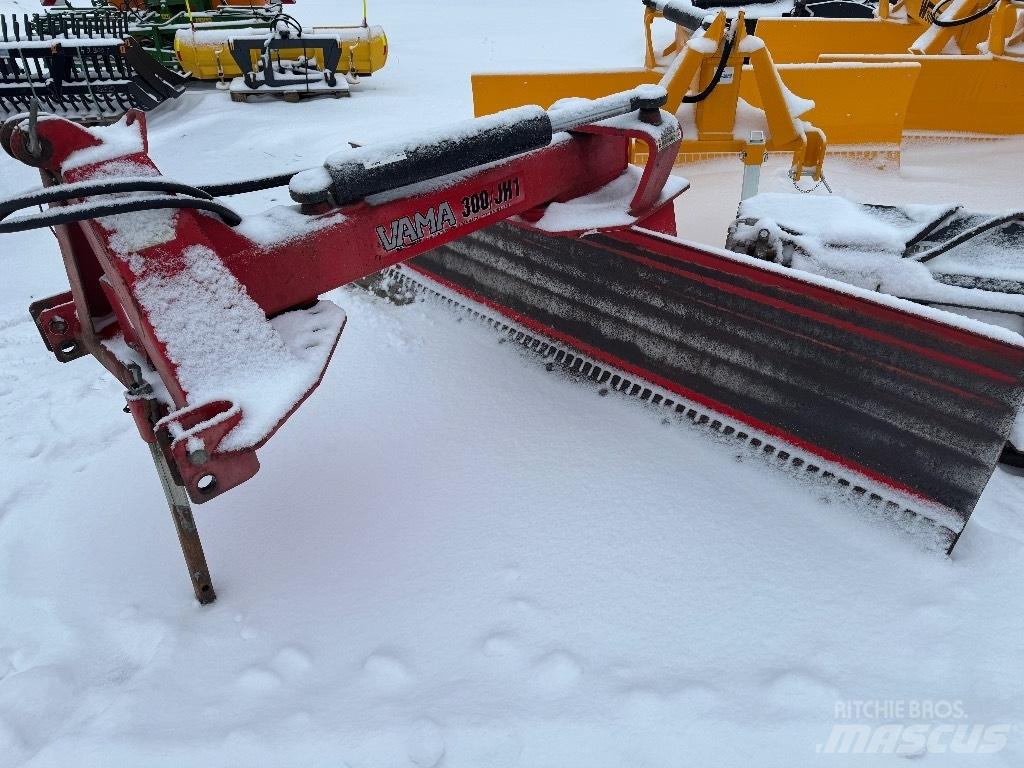 Vama 300 JH 1 Rastras para caminos