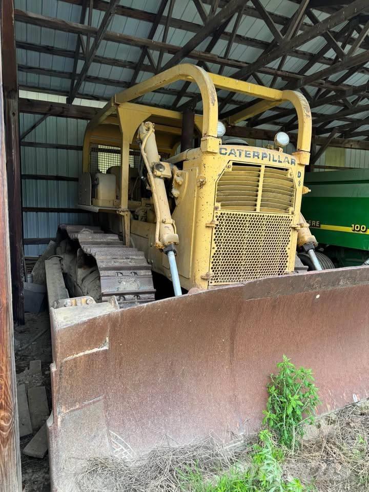 CAT D 8 H Buldozer sobre oruga