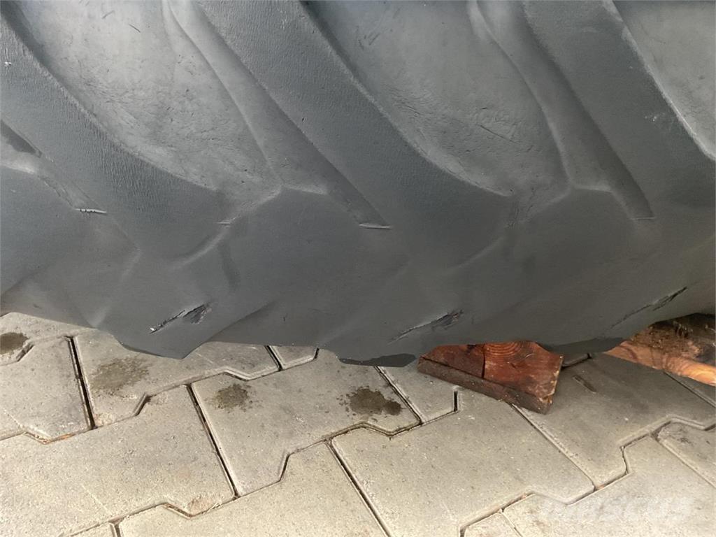 Alliance 12.4R52 Neumáticos, ruedas y llantas