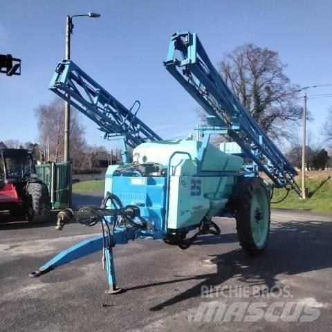 Berthoud Raca 25 S Pulverizadores arrastrados