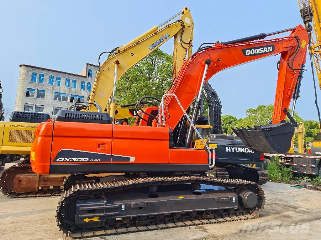Doosan DX 300 LC Excavadoras de cadenas