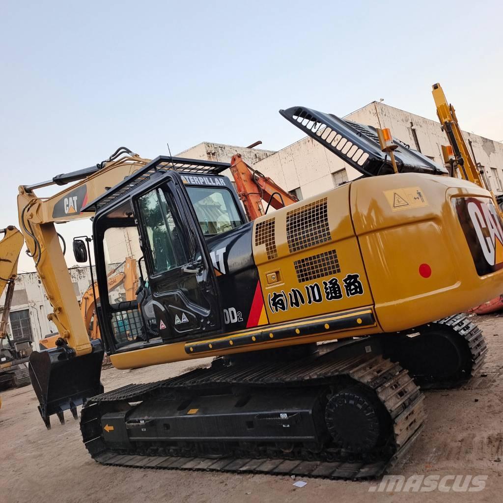 CAT 320 D2 L Excavadoras de ruedas