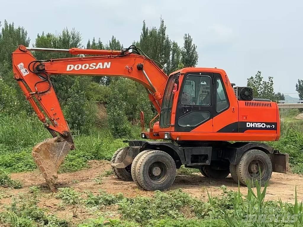 Doosan DH 150 W-7 Excavadoras de ruedas