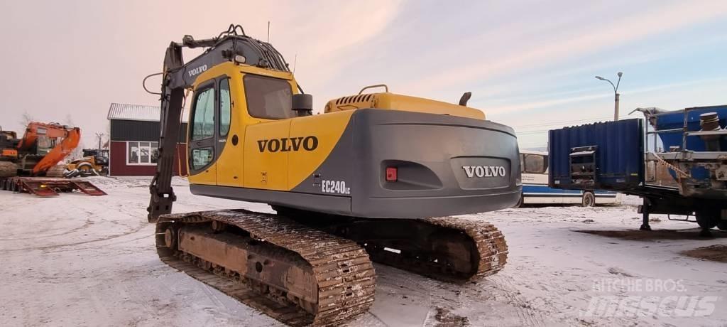 Volvo EC 240 C L Excavadoras de cadenas