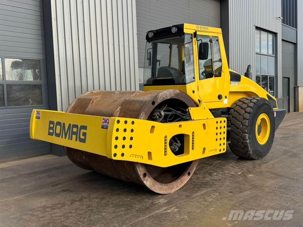 Bomag BW226 Rodillos de un solo tambor