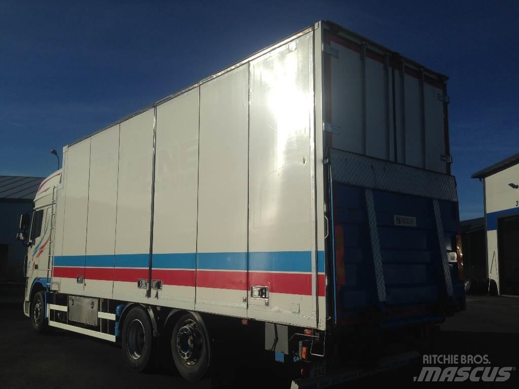 DAF XF105.510 6x2/48 Camiones caja cerrada