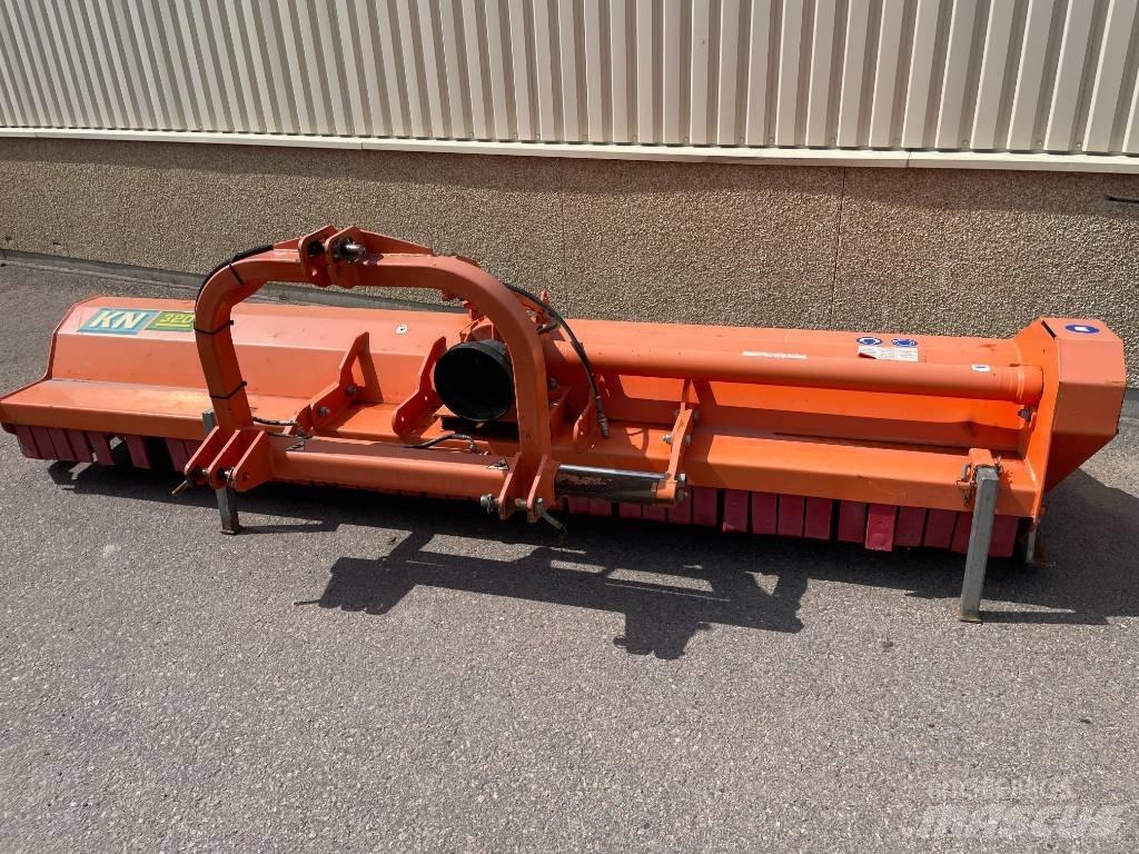 Agrimaster KN 320 Segadoras y cortadoras de hojas para pastos