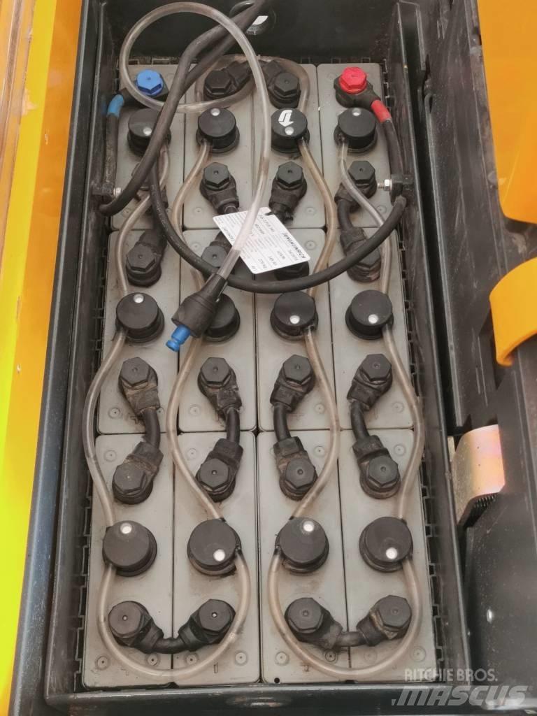 Jungheinrich ERC 214 Apiladores eléctricos autopropulsados