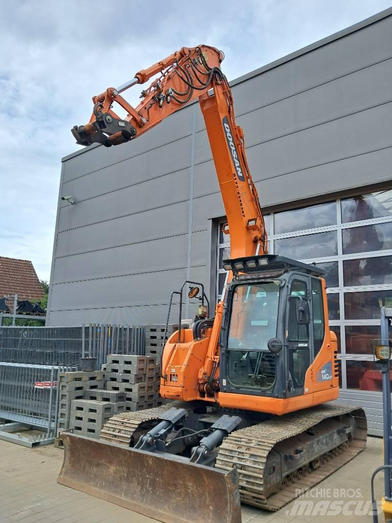 Doosan DX 140 LCR-3 Excavadoras de cadenas