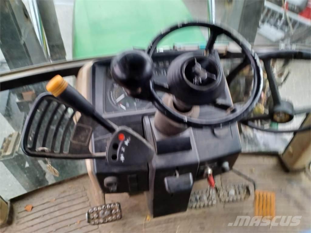 John Deere 6110SE Tractores