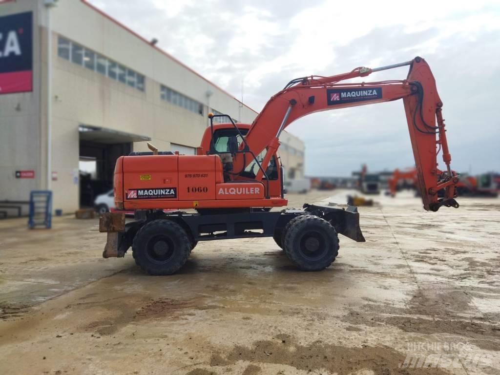 Doosan DX 140 W Excavadoras de ruedas