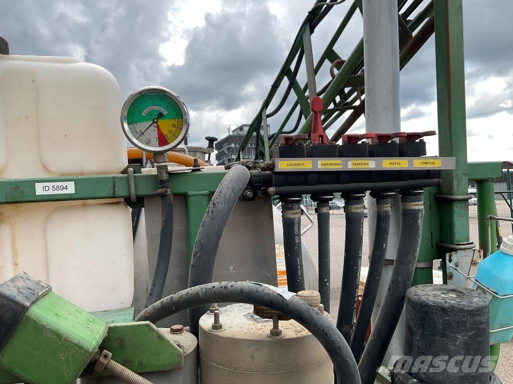 Moteska 2500 Pulverizadores arrastrados