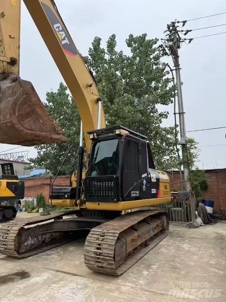CAT 323D Excavadoras de cadenas