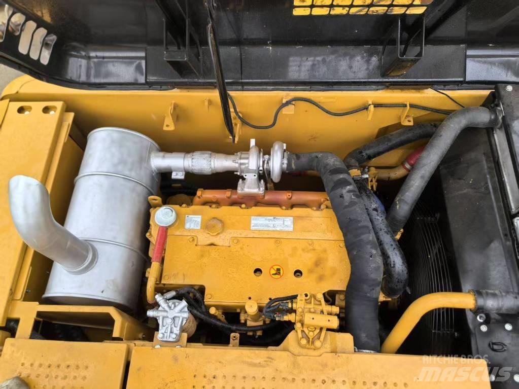 CAT 320D2 Excavadoras 7t - 12t