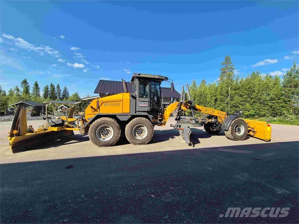 Veekmas RG 286 6WD Motoniveladoras