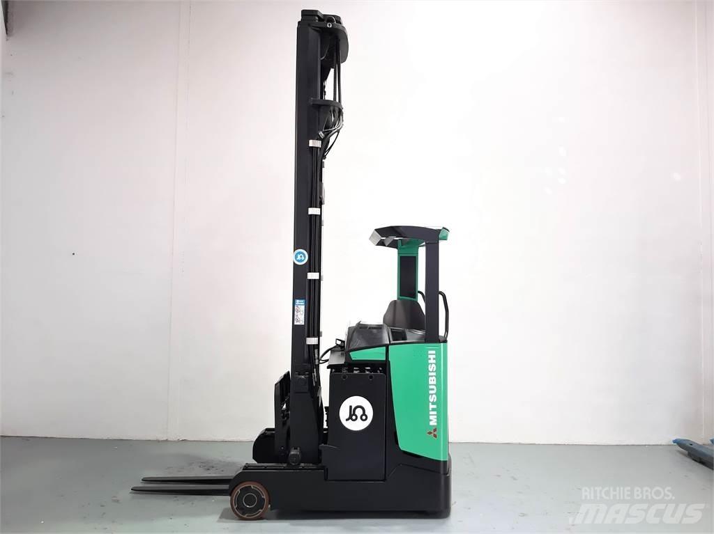 Mitsubishi RB16NH Carretillas retráctiles
