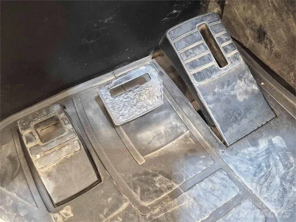 Mitsubishi RB16NH Carretillas retráctiles