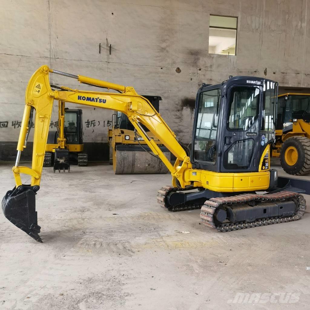 Komatsu PC30 Excavadoras de cadenas