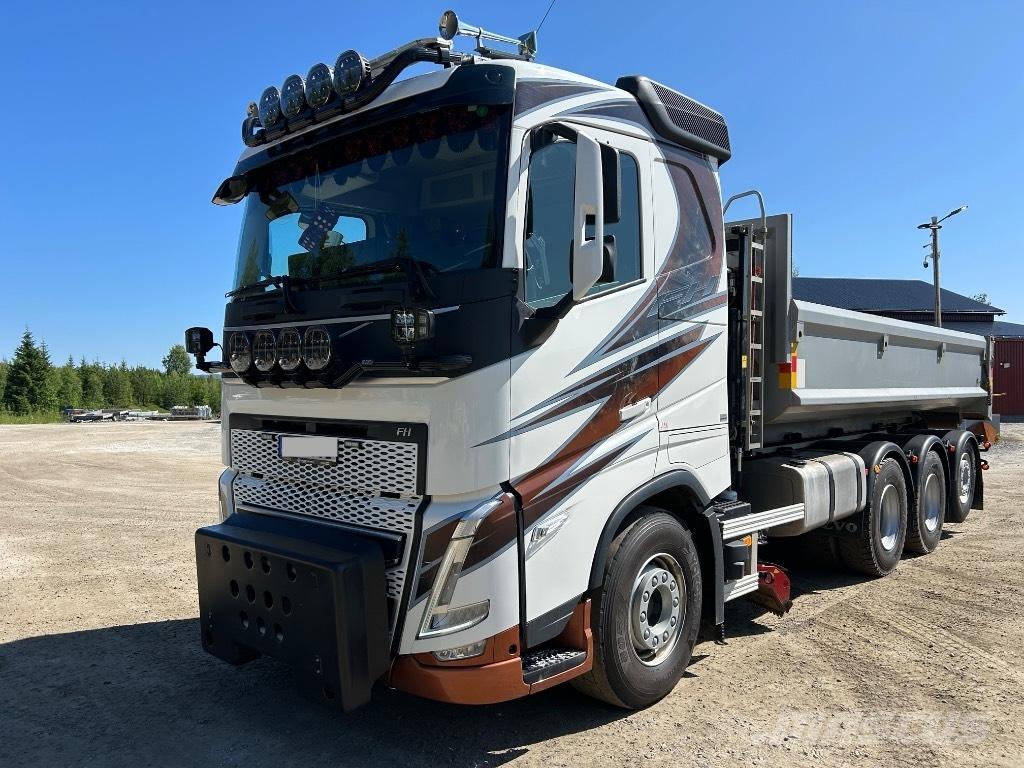Volvo FH 540 8x4 Camiones polibrazo
