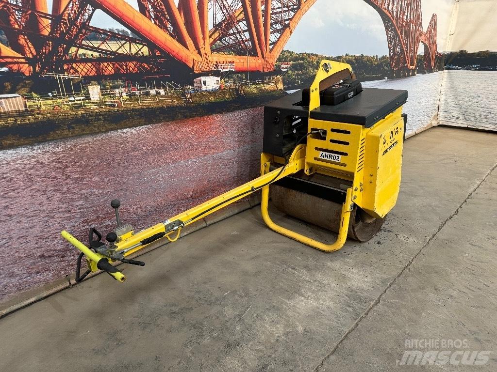 Bomag BW 71 E-2 Rodillos de un solo tambor