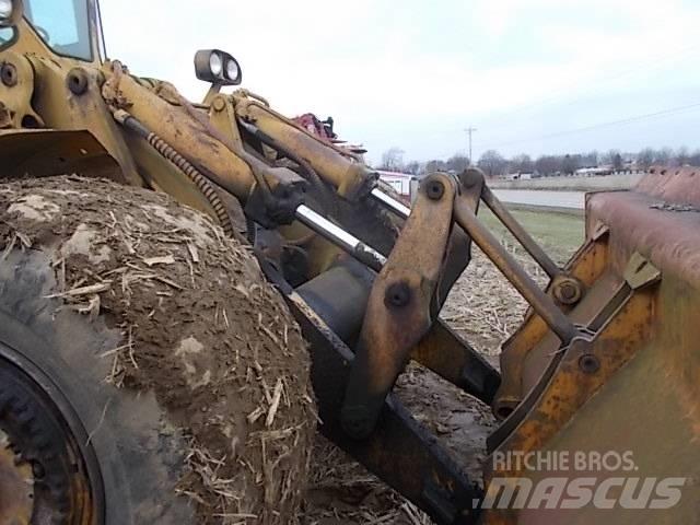 CAT 988 87A 05499 Construcción - Otros