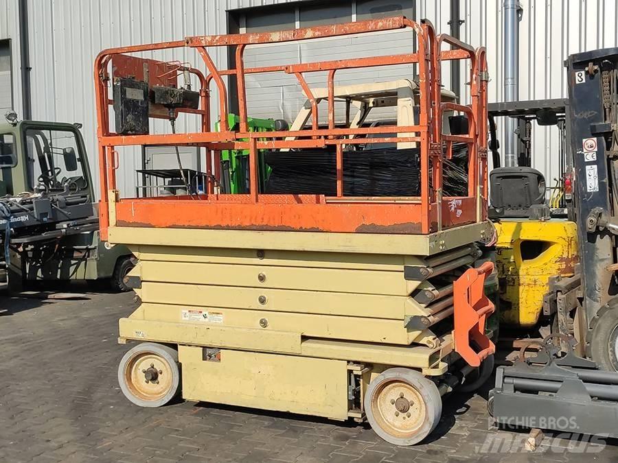 JLG 2646 E 2 Plataformas tijera