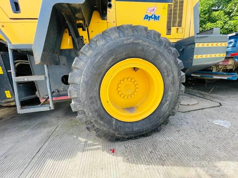 Komatsu WA380-8 Cargadoras sobre ruedas