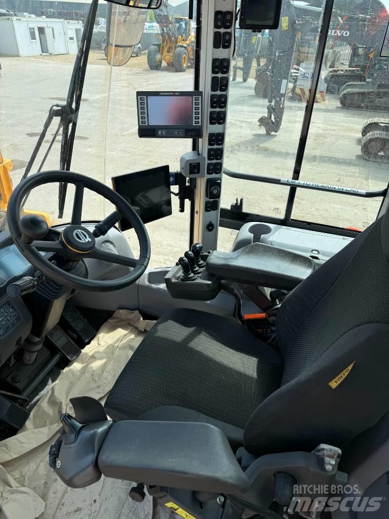 Volvo L 220 H Cargadoras sobre ruedas