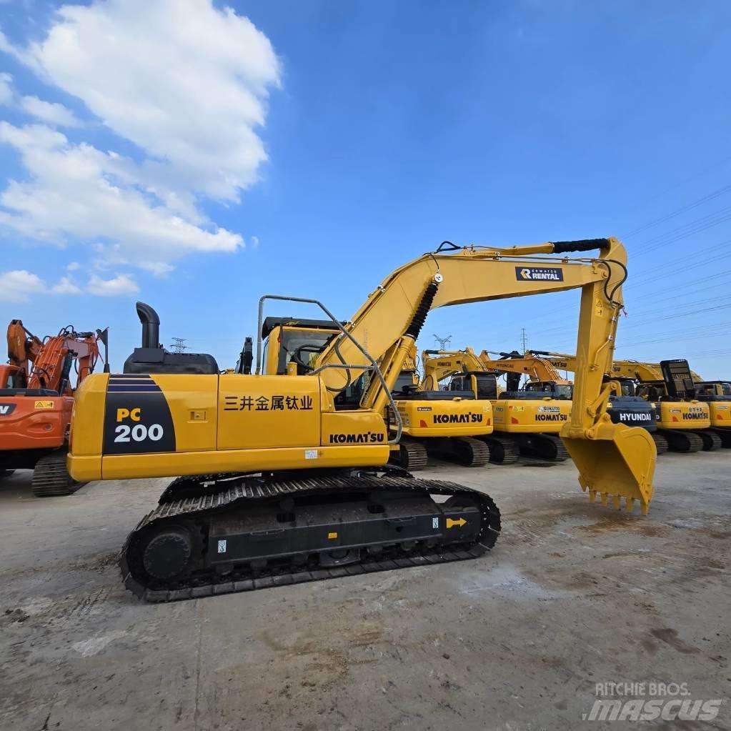 Komatsu PC 200-8 Excavadoras de cadenas