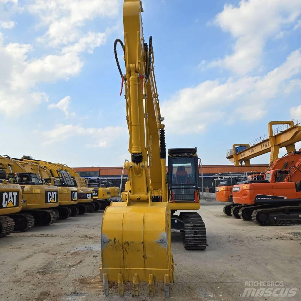 Komatsu PC 200-8 Excavadoras de cadenas