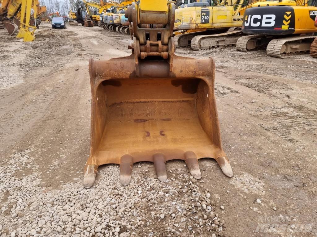 JCB JS 220 LC Excavadoras de cadenas