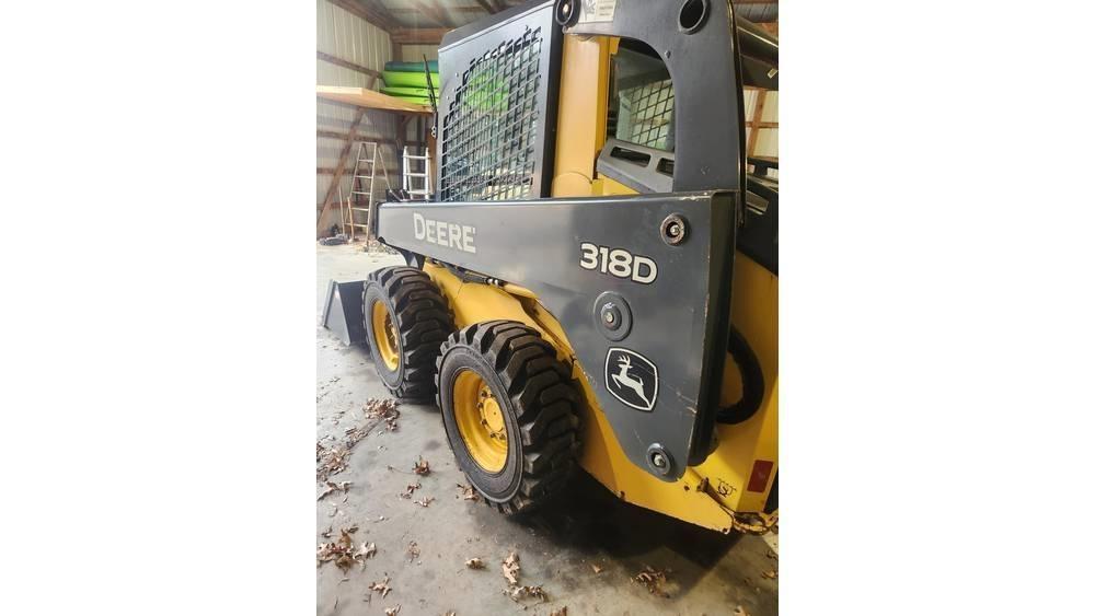 John Deere 318 D Minicargadoras